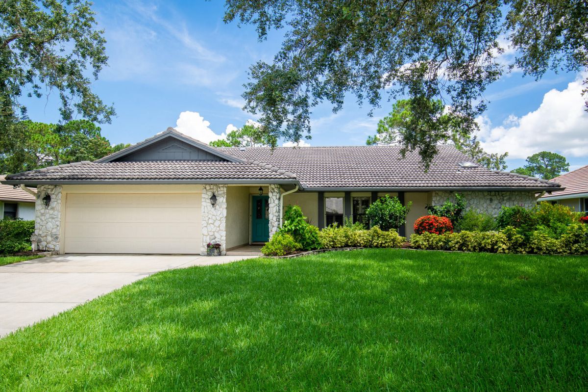 1345 Cedar Cove