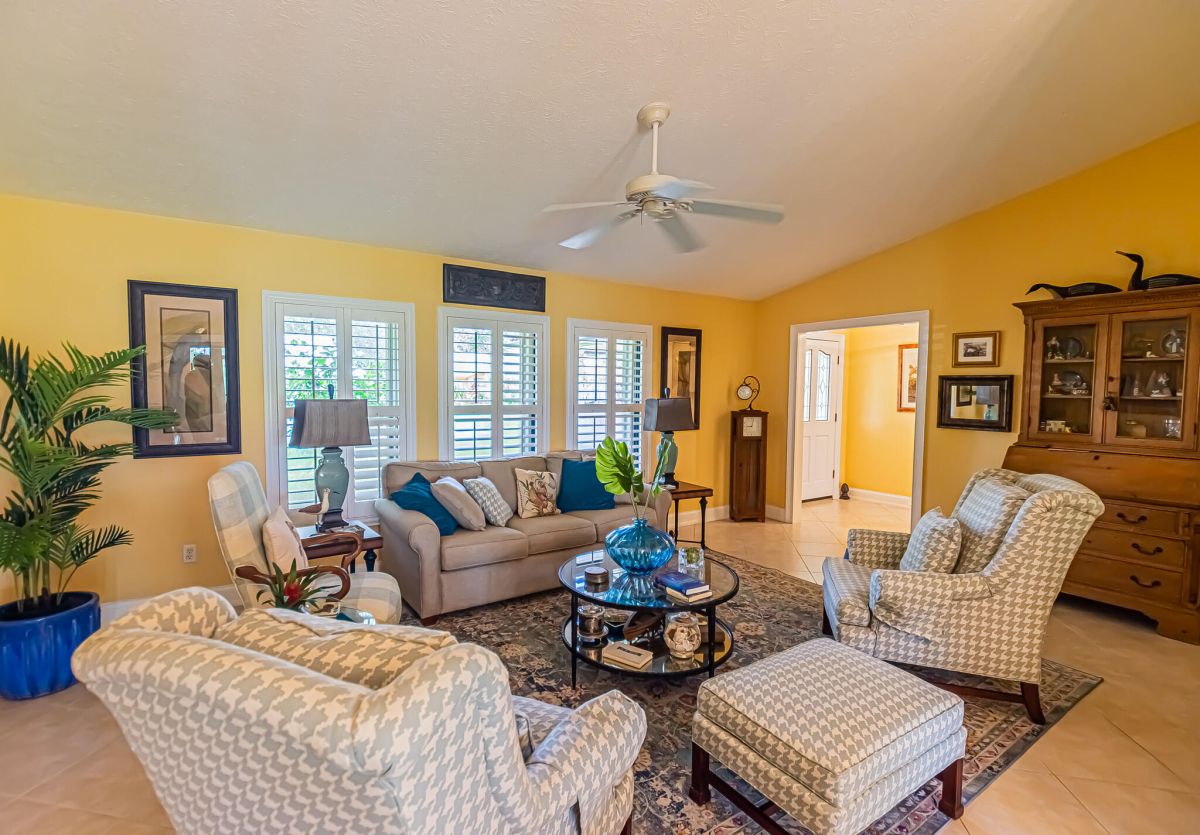 1345 Cedar Cove