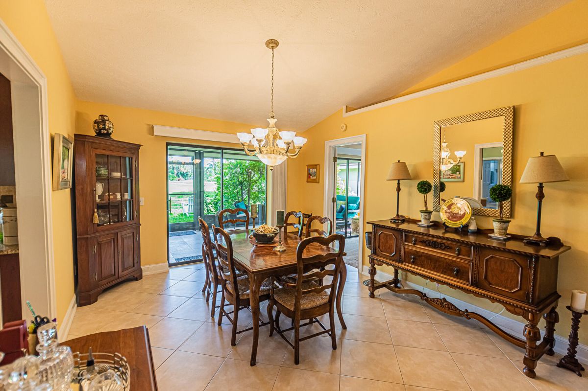 1345 Cedar Cove