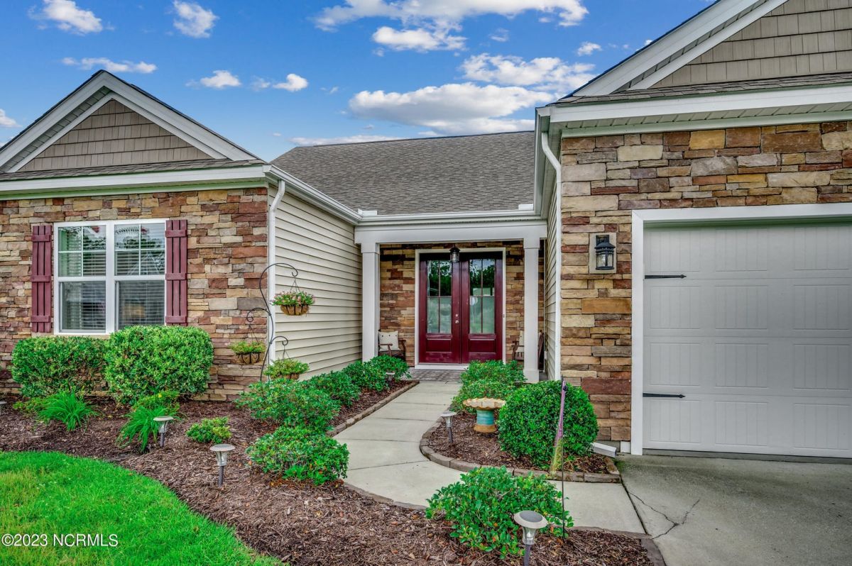 3091 Crescent Lake Drive