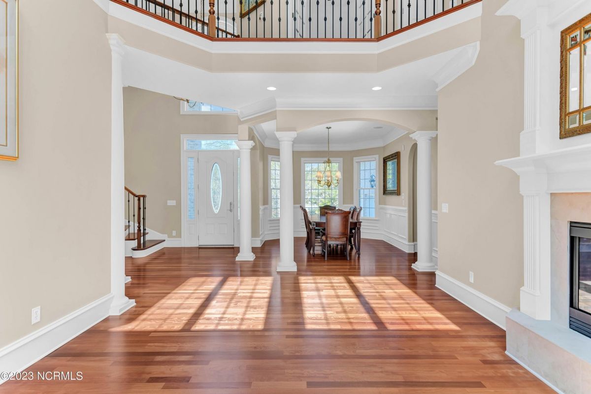 3871 Ridge Crest Drive