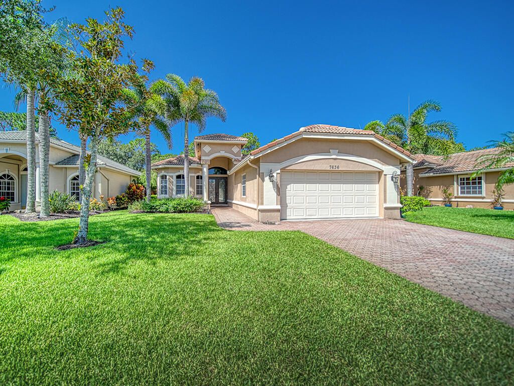 7636 Greenbrier Circle