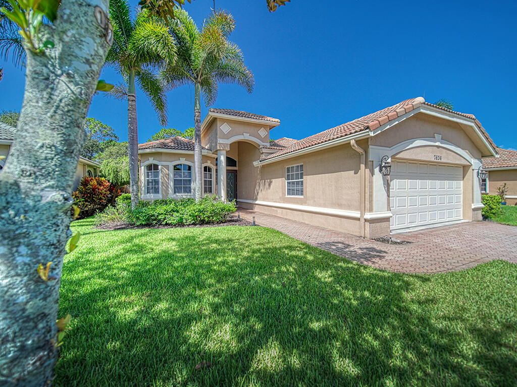 7636 Greenbrier Circle