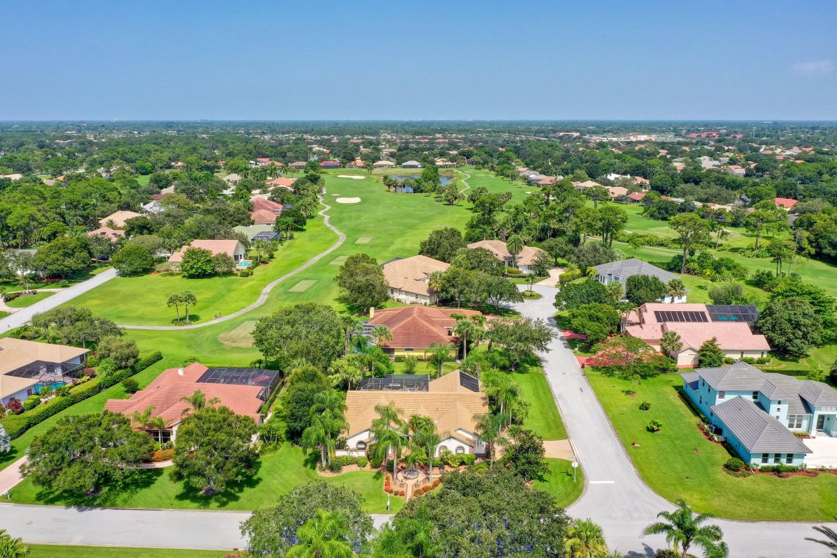 759 Pelican Cove