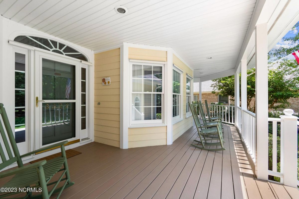 3322 Sawgrass Circle