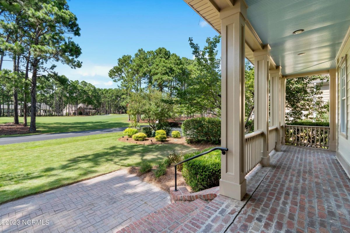 4512 Regency Crossing