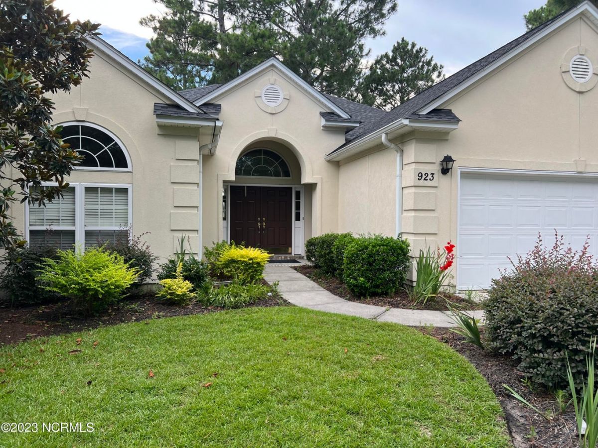 923 Sandpiper Bay Drive