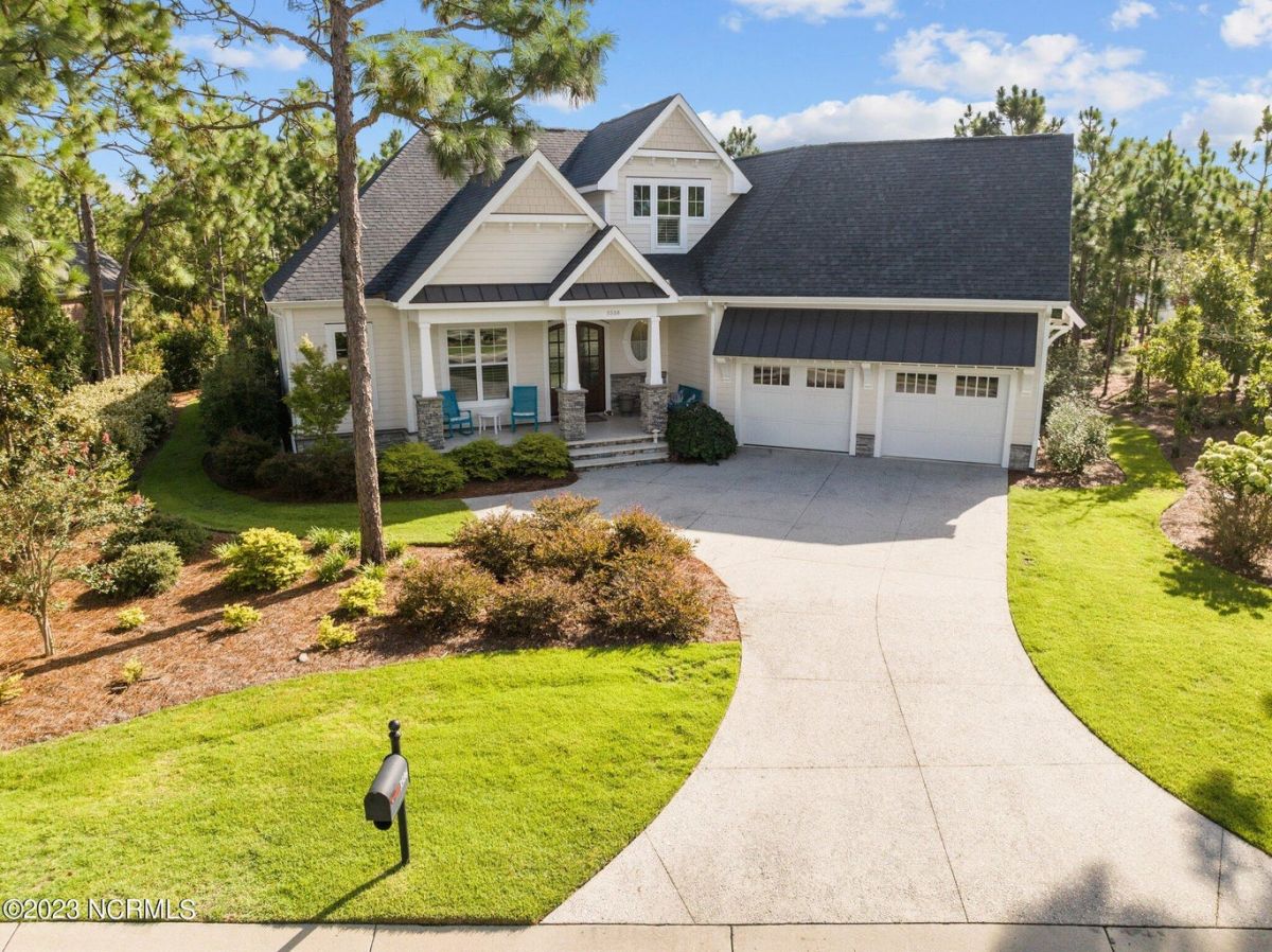 3586 Wood Crest Lane