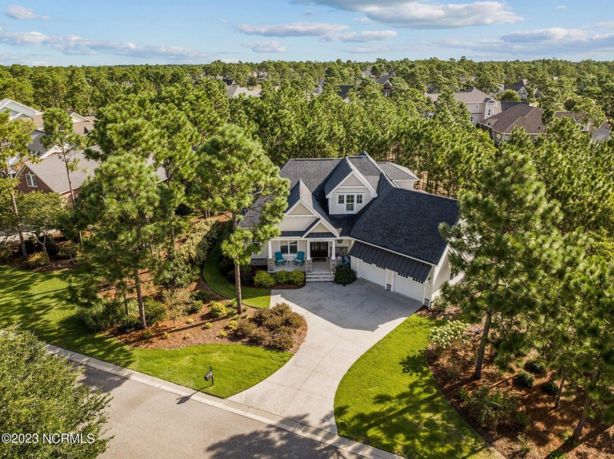 3586 Wood Crest Lane