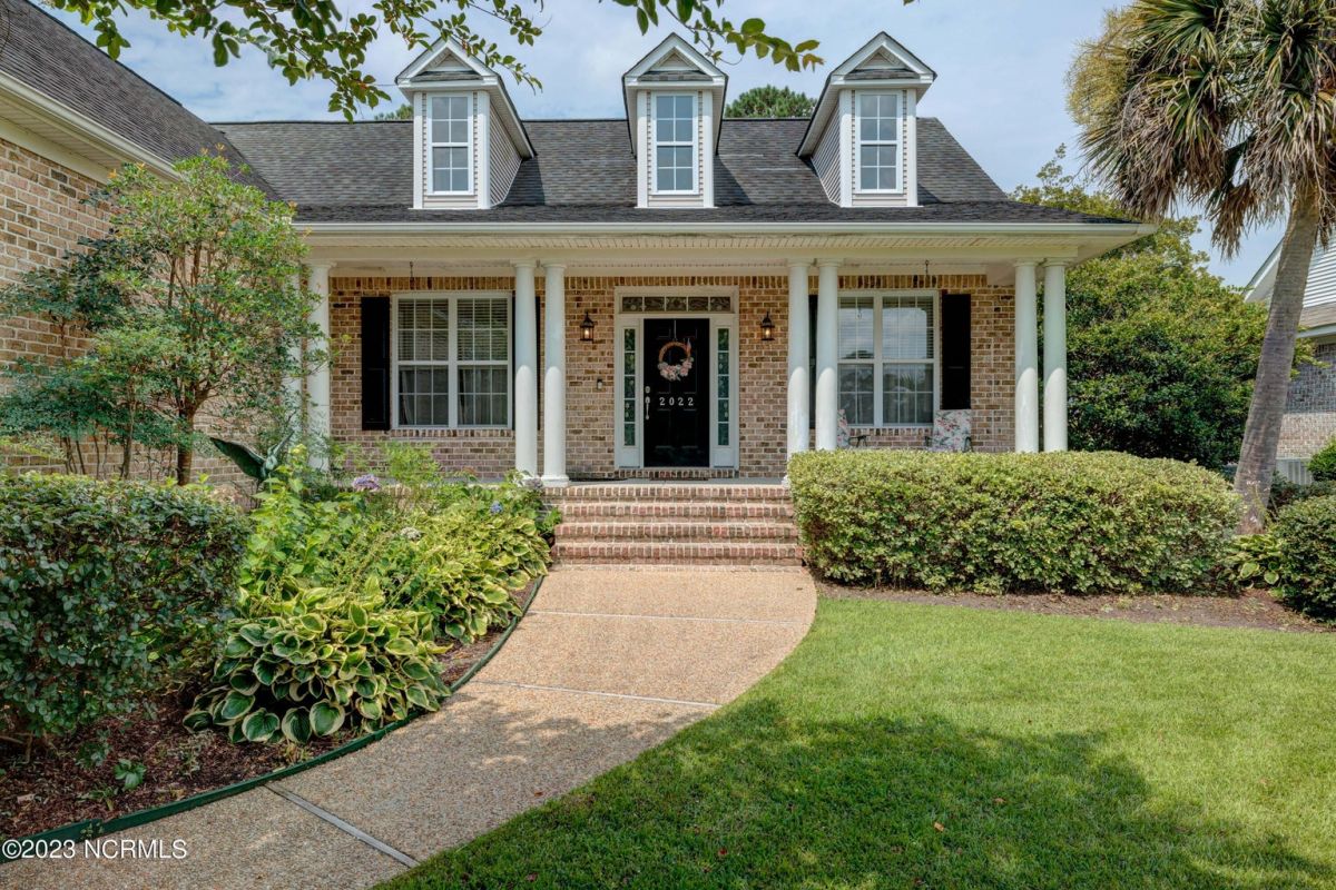 2022 Ashbrook Court