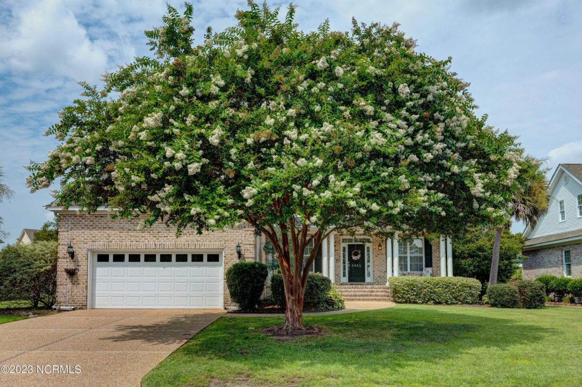 2022 Ashbrook Court