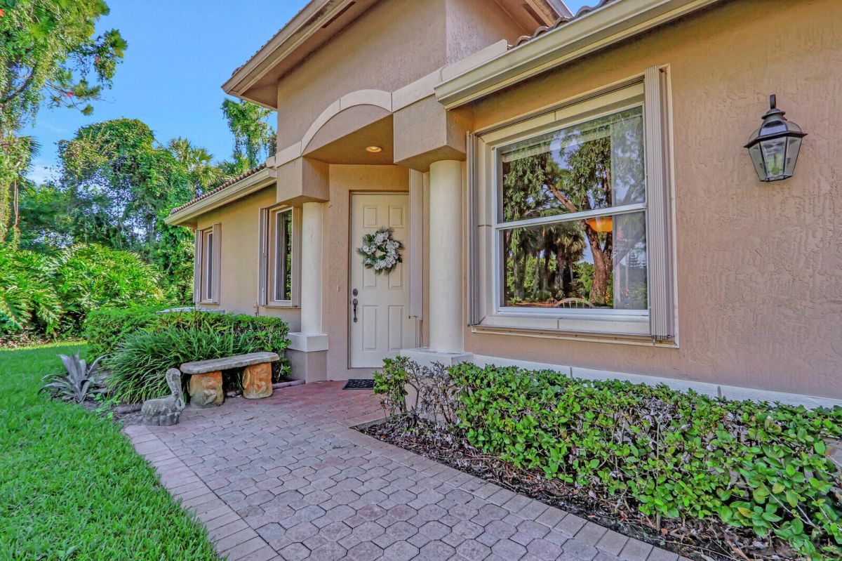 7019 Willow Pine Way