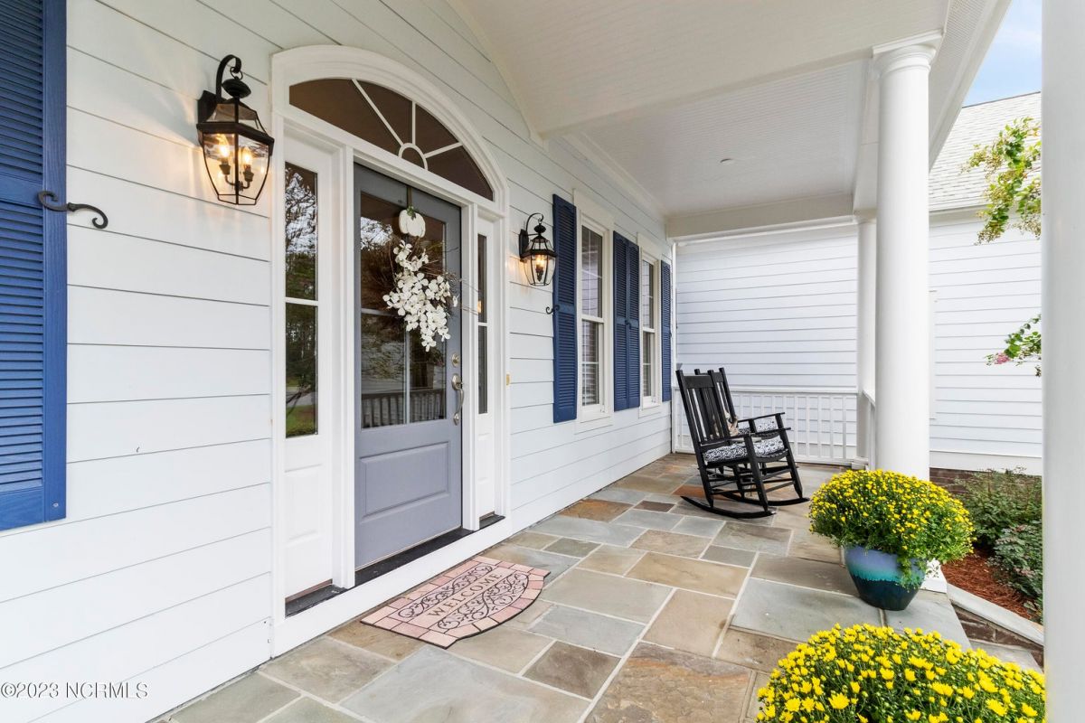 2574 Hillsborough Drive