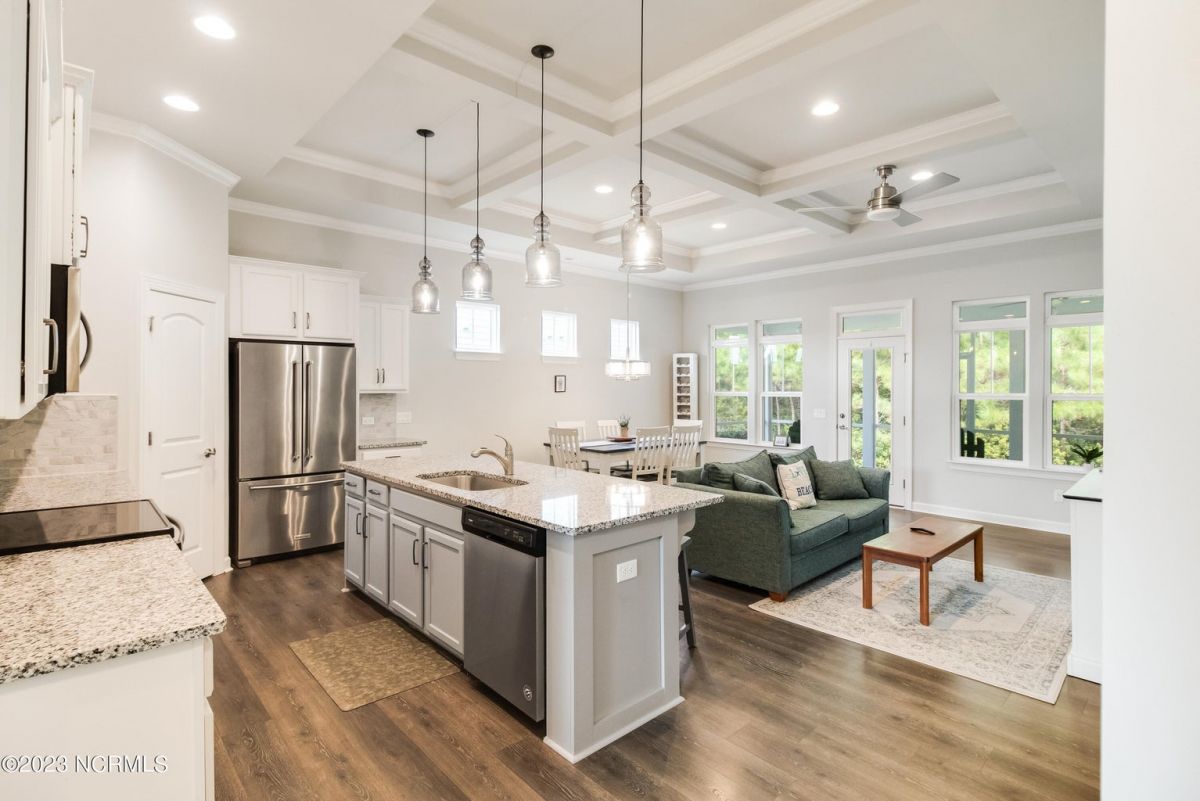 3252 Inland Cove Drive