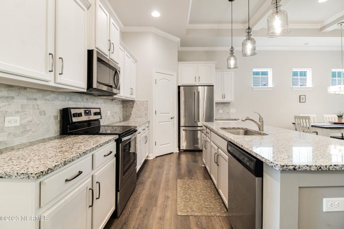 3252 Inland Cove Drive