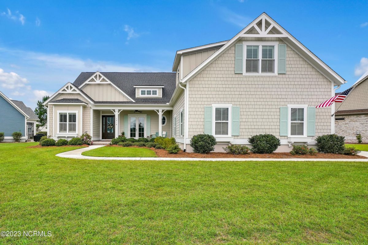 1319 Cross Water Circle