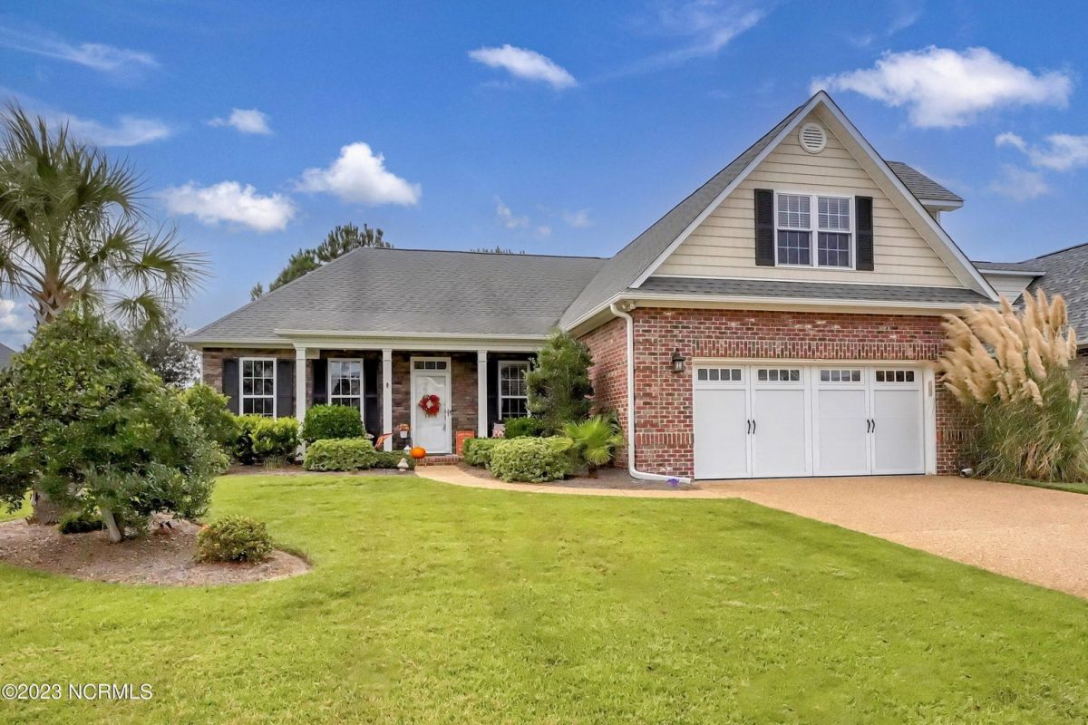 1016 Ginger Lily Way