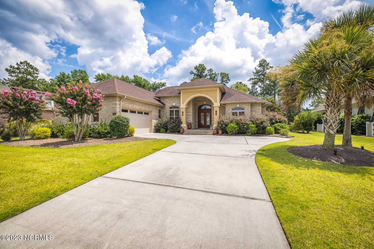 2040 Chartwell Court