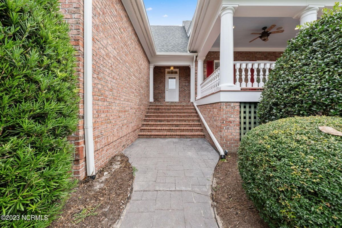 4450 Pine Bluff Circle