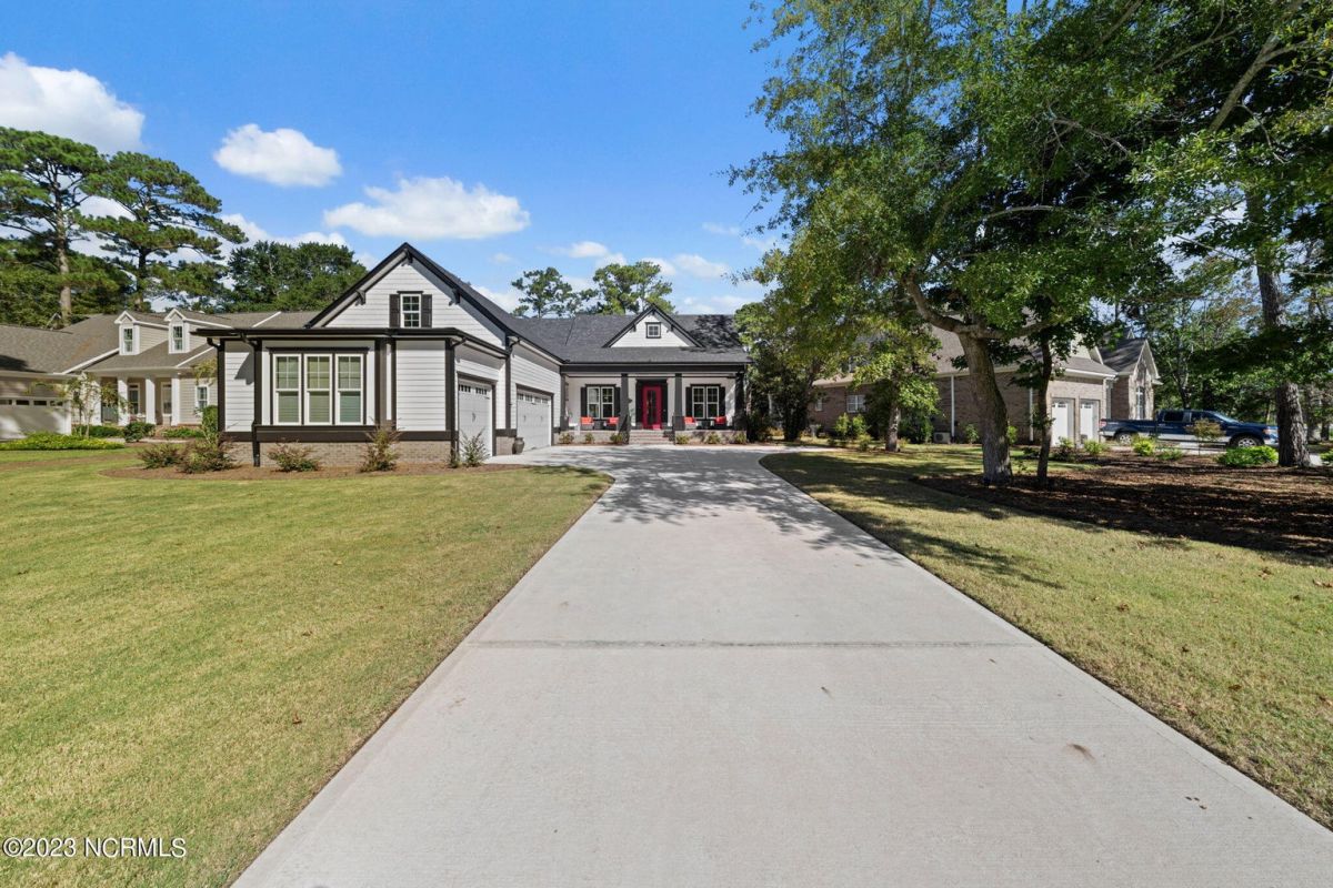 2788 Oakbluff Circle