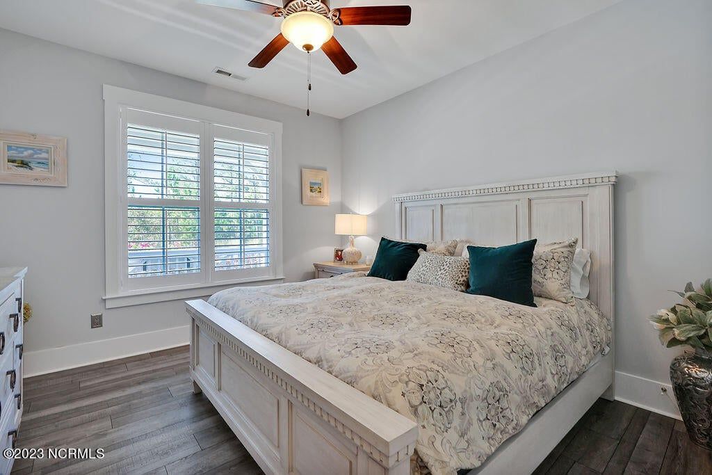 6717 Chessington Lane