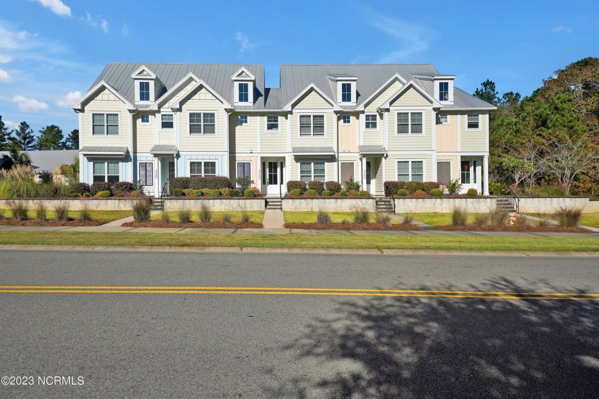 2266 Low Country Boulevard