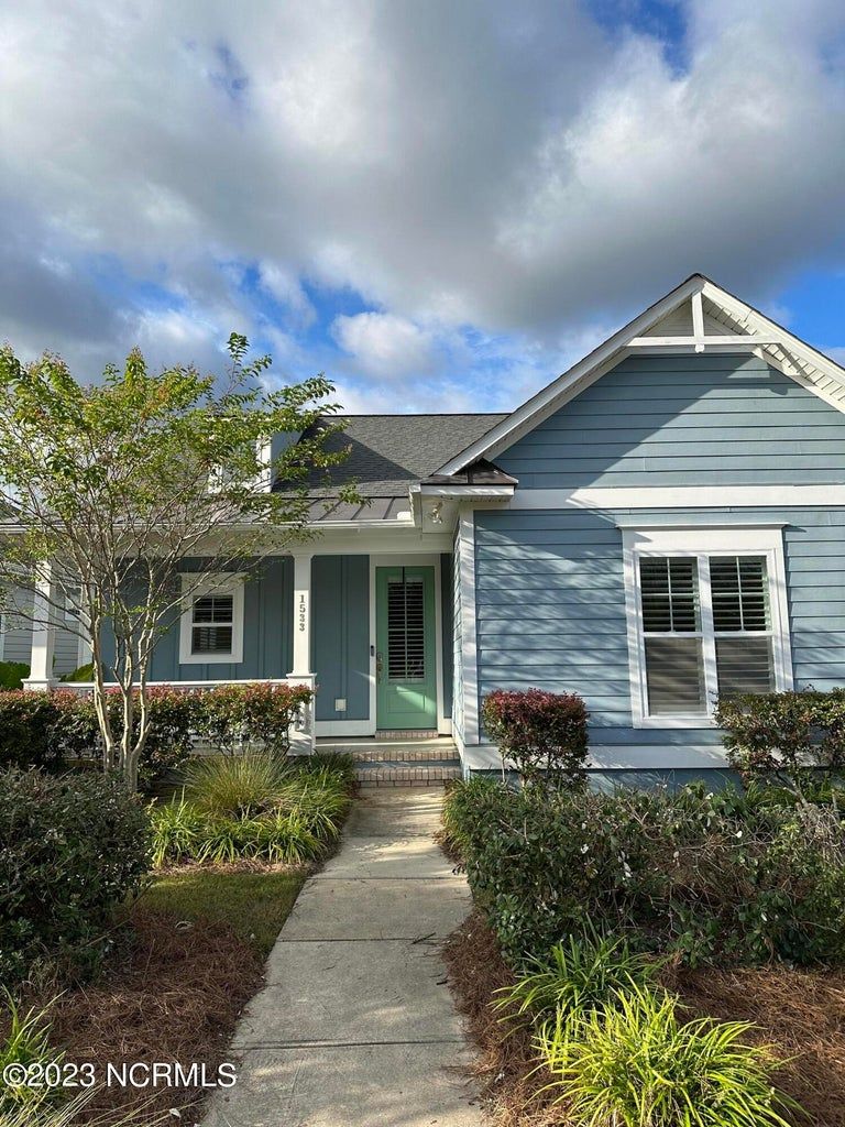 1533 Low Country Boulevard