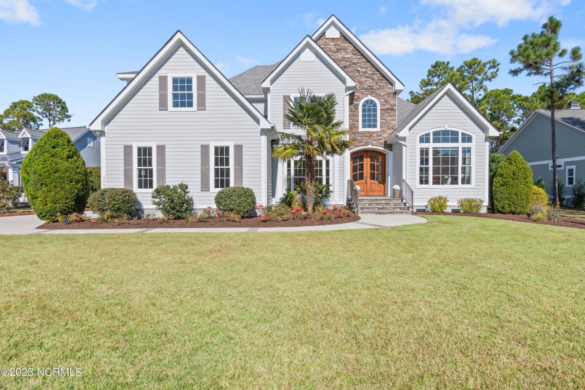 2583 Hillsborough Drive