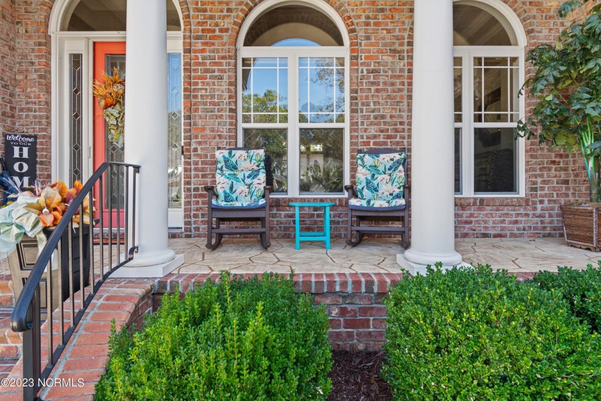 2761 Cedar Crest Drive