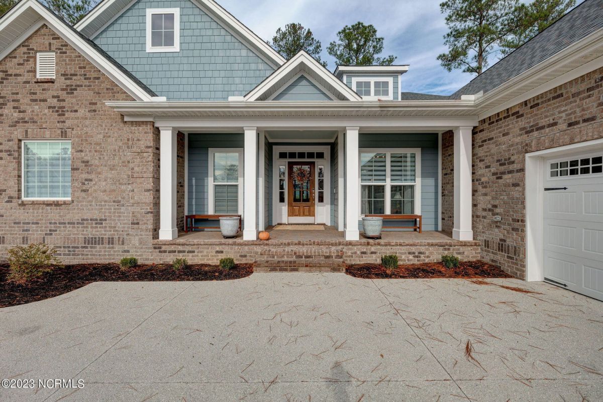 2576 Timber Crest Drive