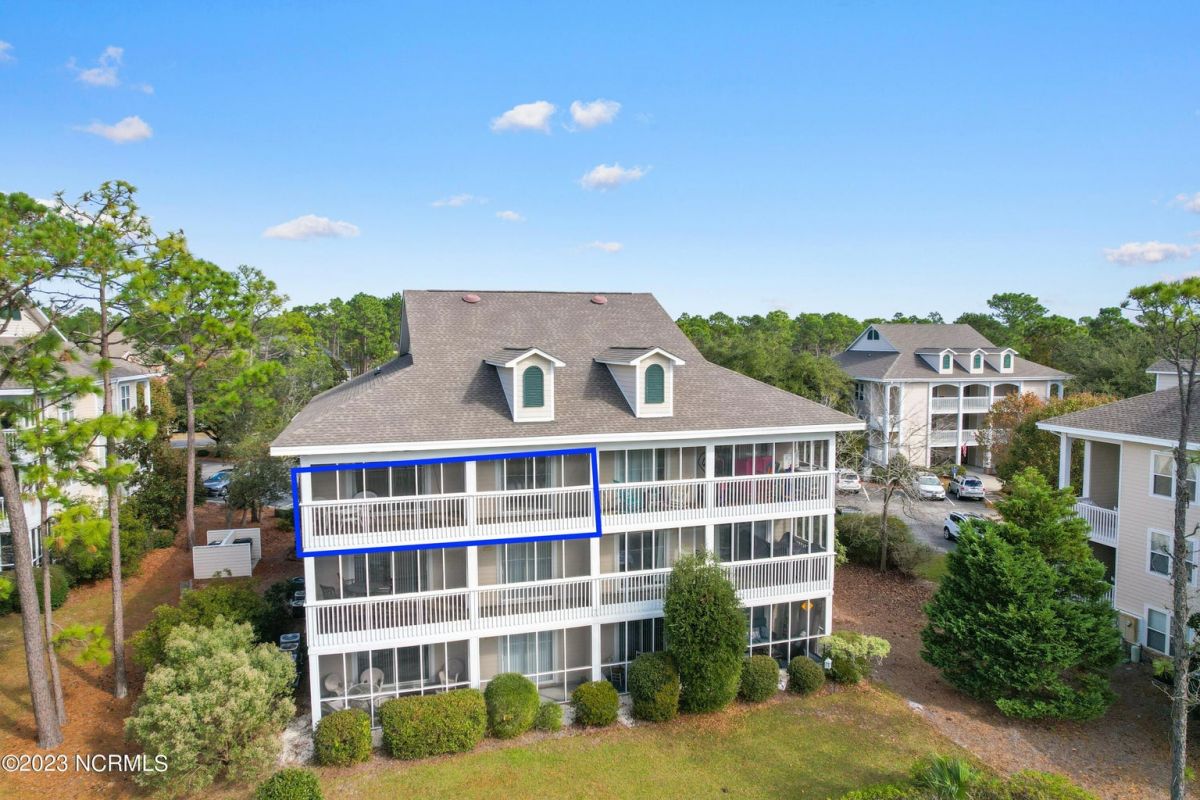 3350 Club Villas Drive