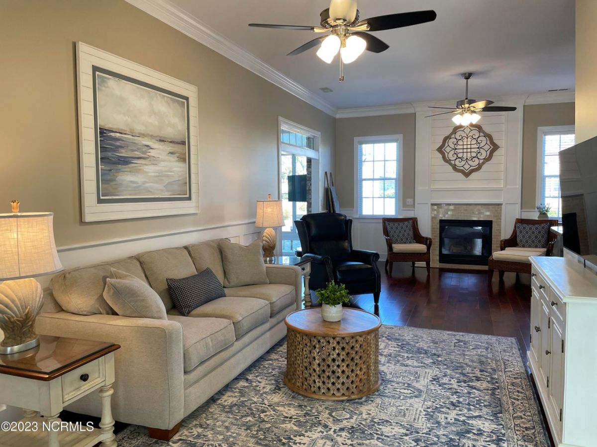 1212 Atrium Way
