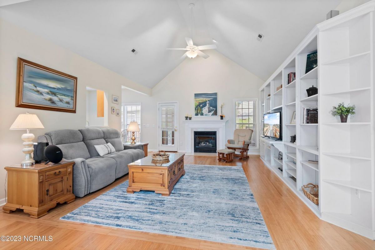 4139 Churchill Circle