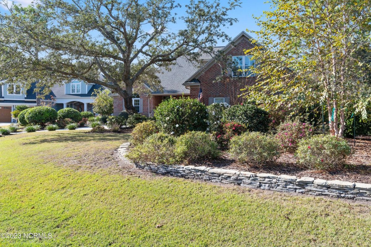 3729 Winstead Circle