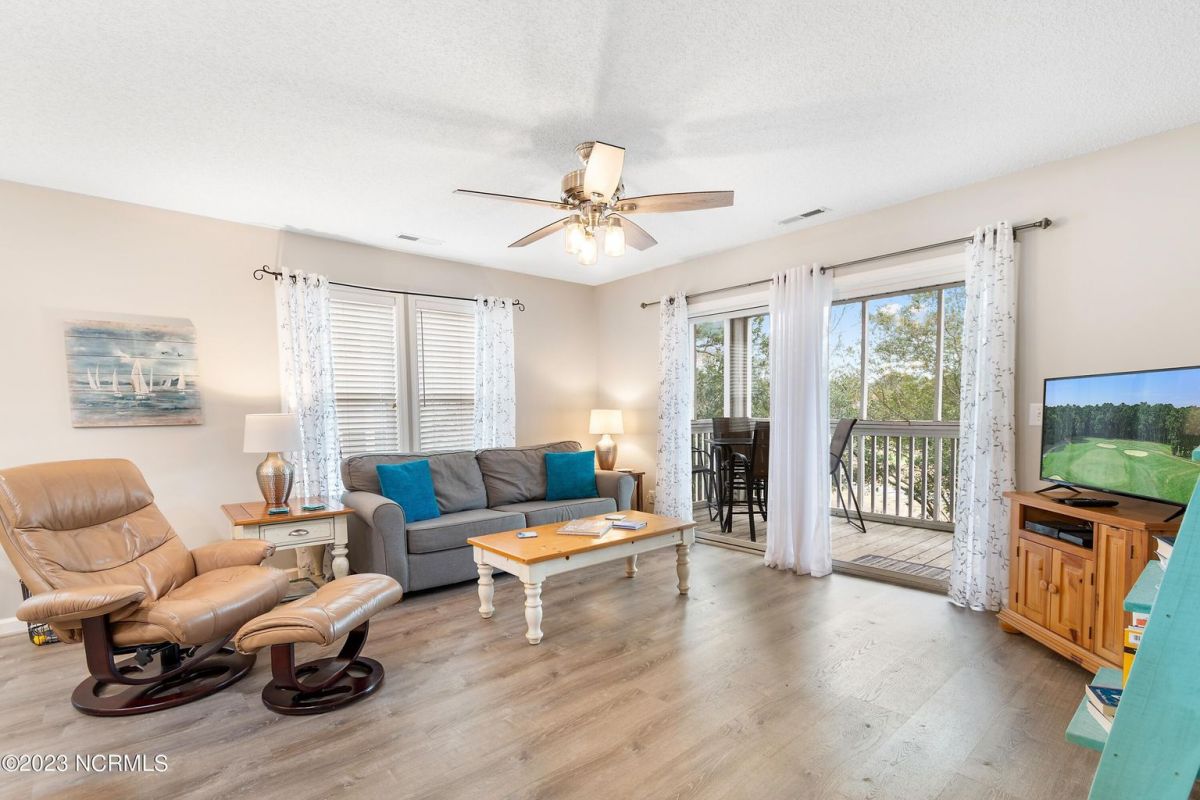 3350 Club Villas Drive