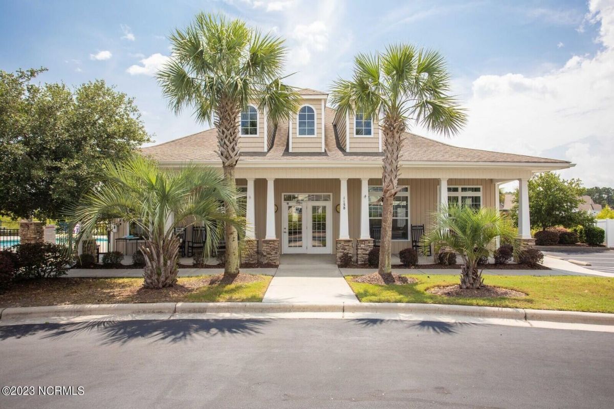7195 Bonaventure Street