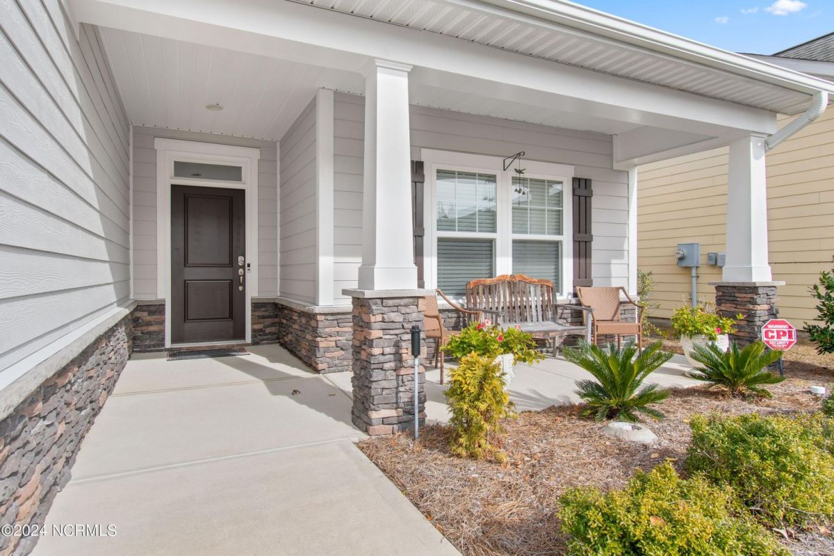 3180 Inland Cove Drive