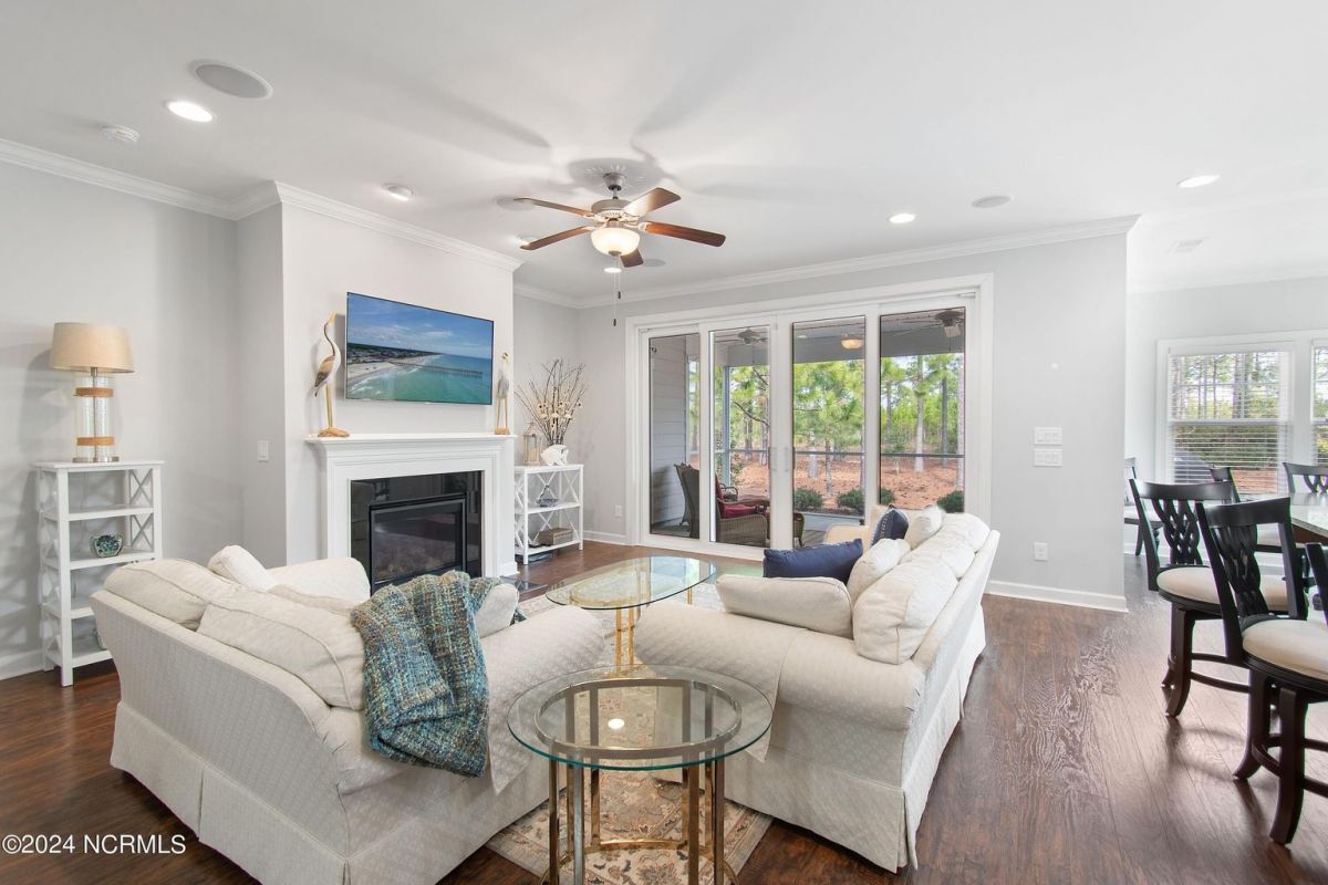 3180 Inland Cove Drive