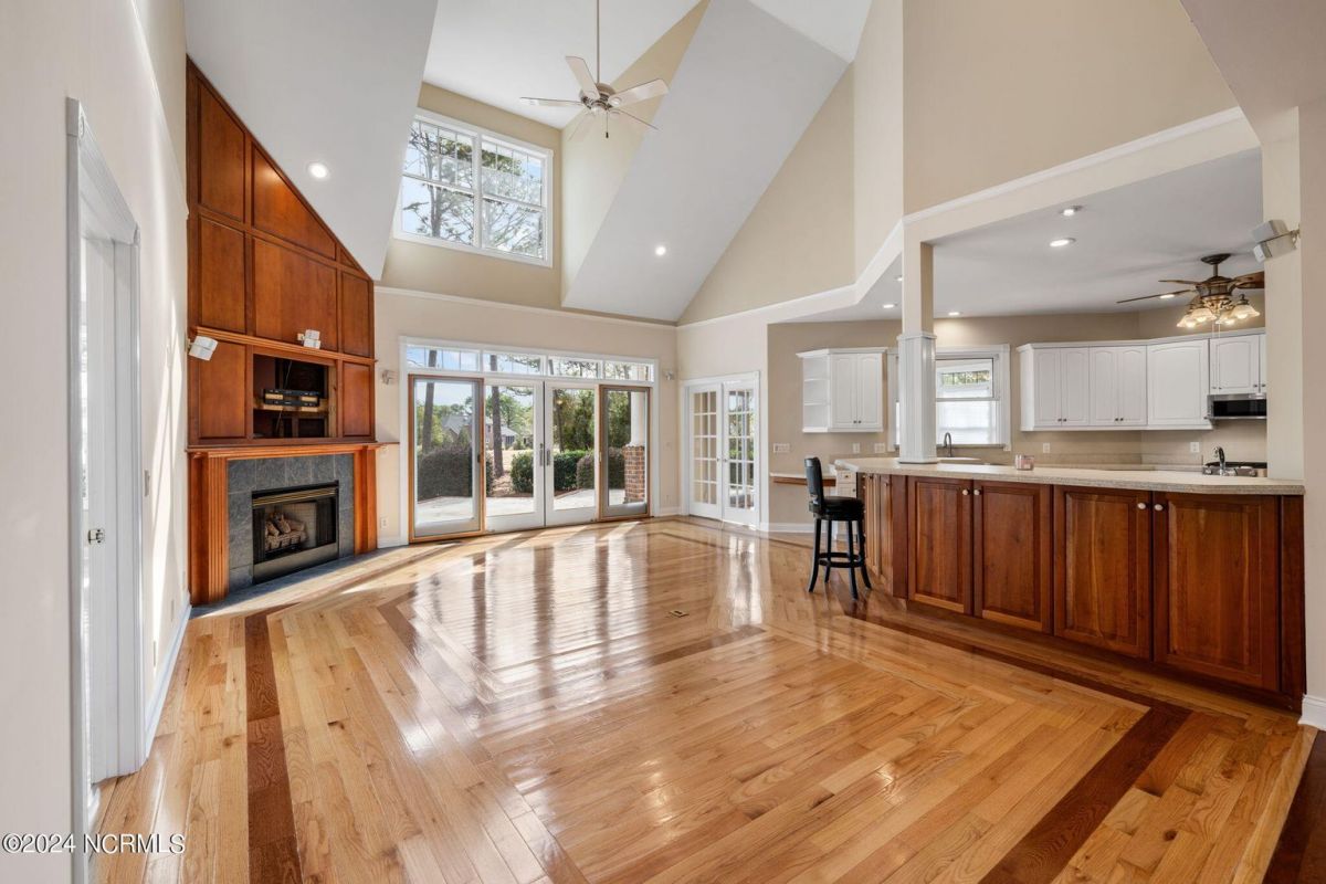 3227 St Andrews Circle