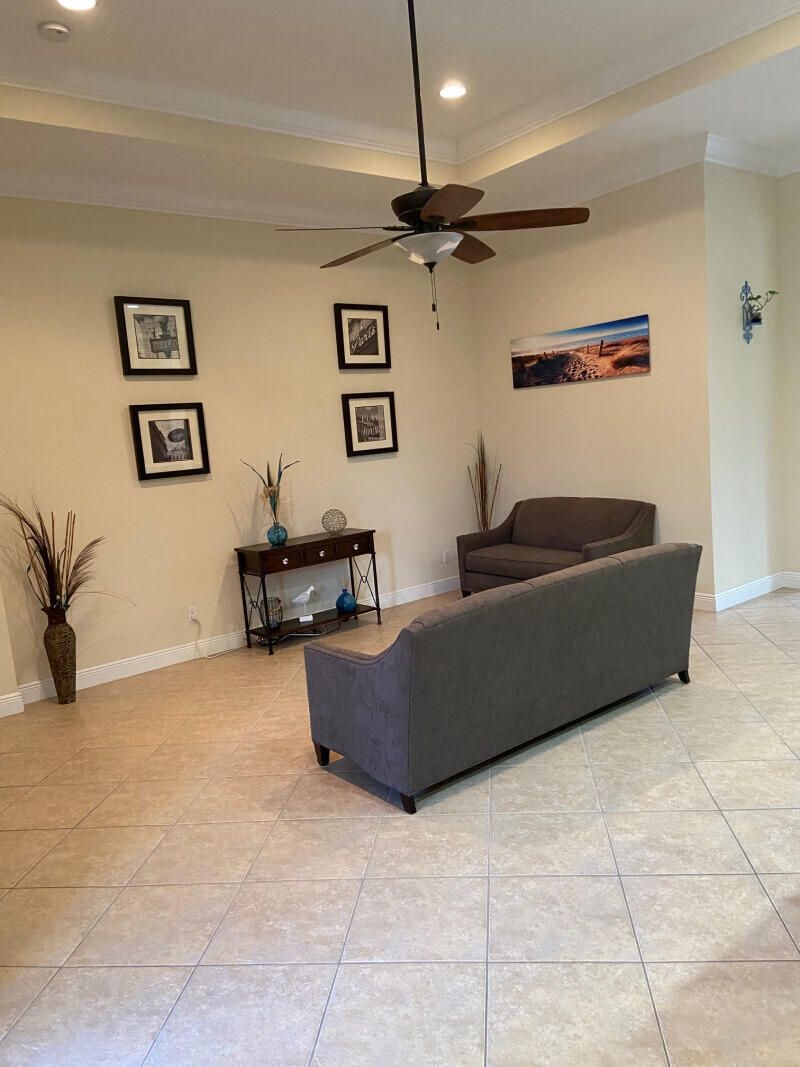 9739 Nuova Way