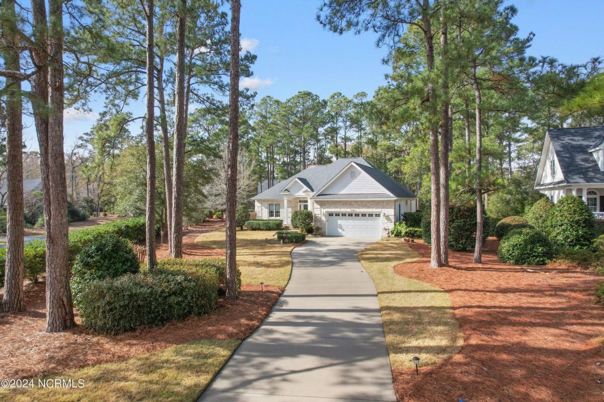 3302 Sawgrass Circle