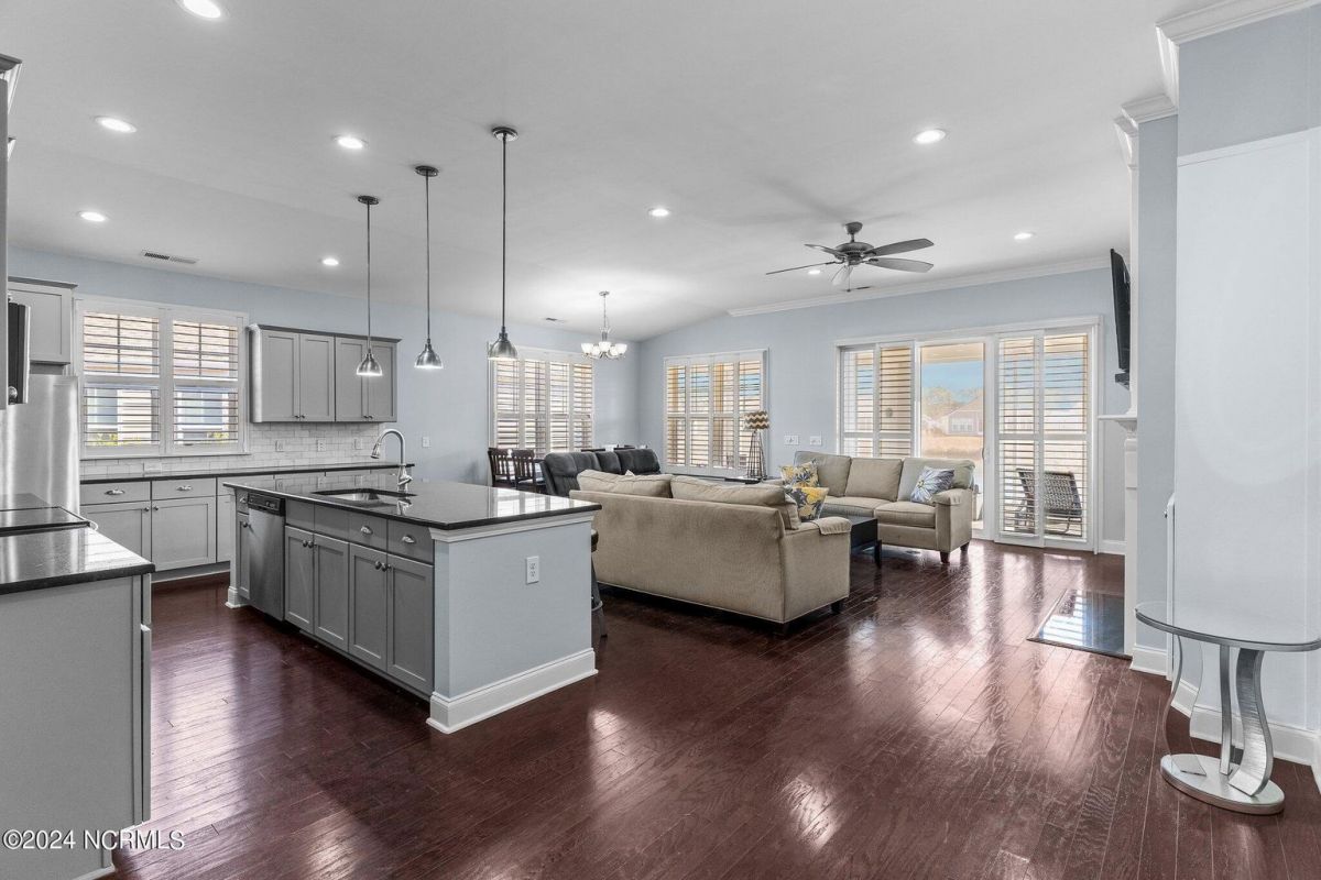 3049 Crescent Lake Drive