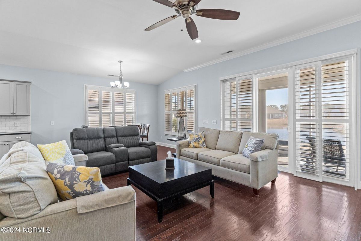 3049 Crescent Lake Drive