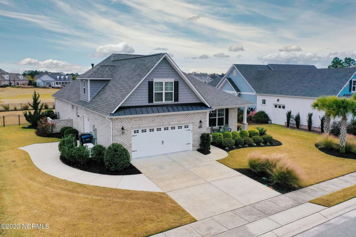 2223 Meadow Holly Trail