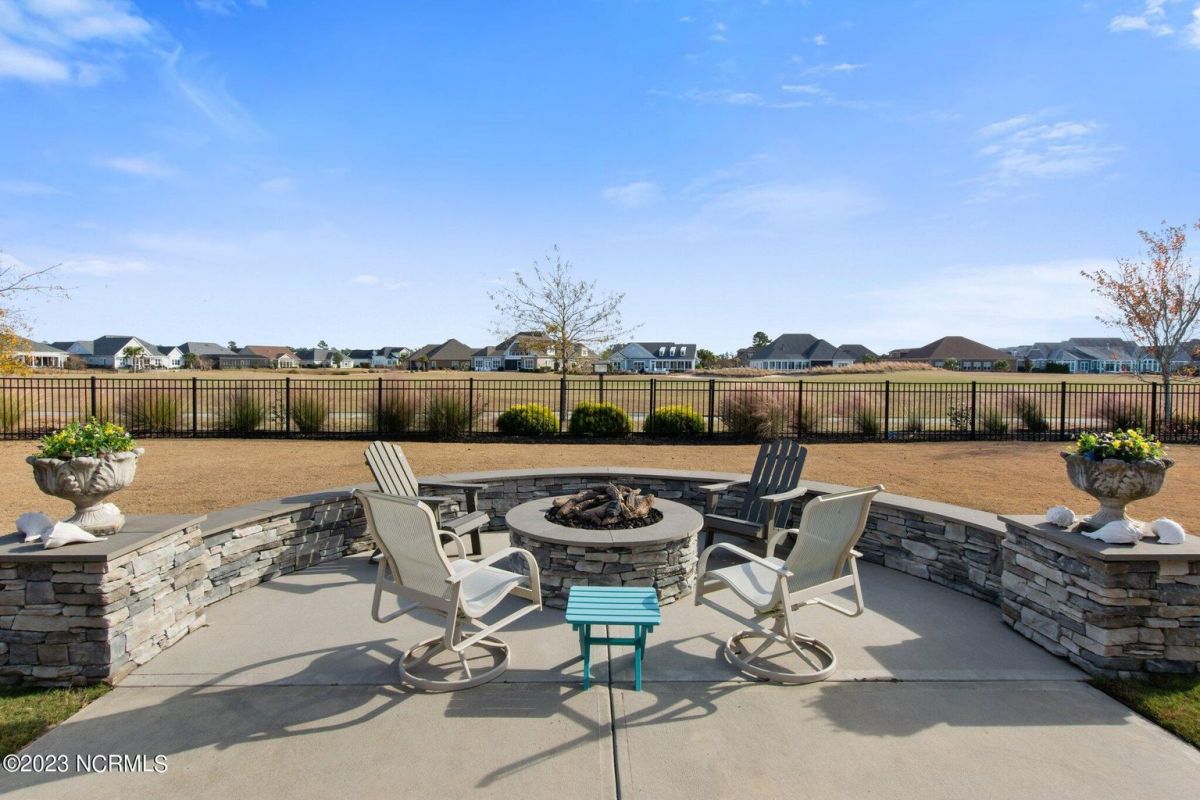 2223 Meadow Holly Trail
