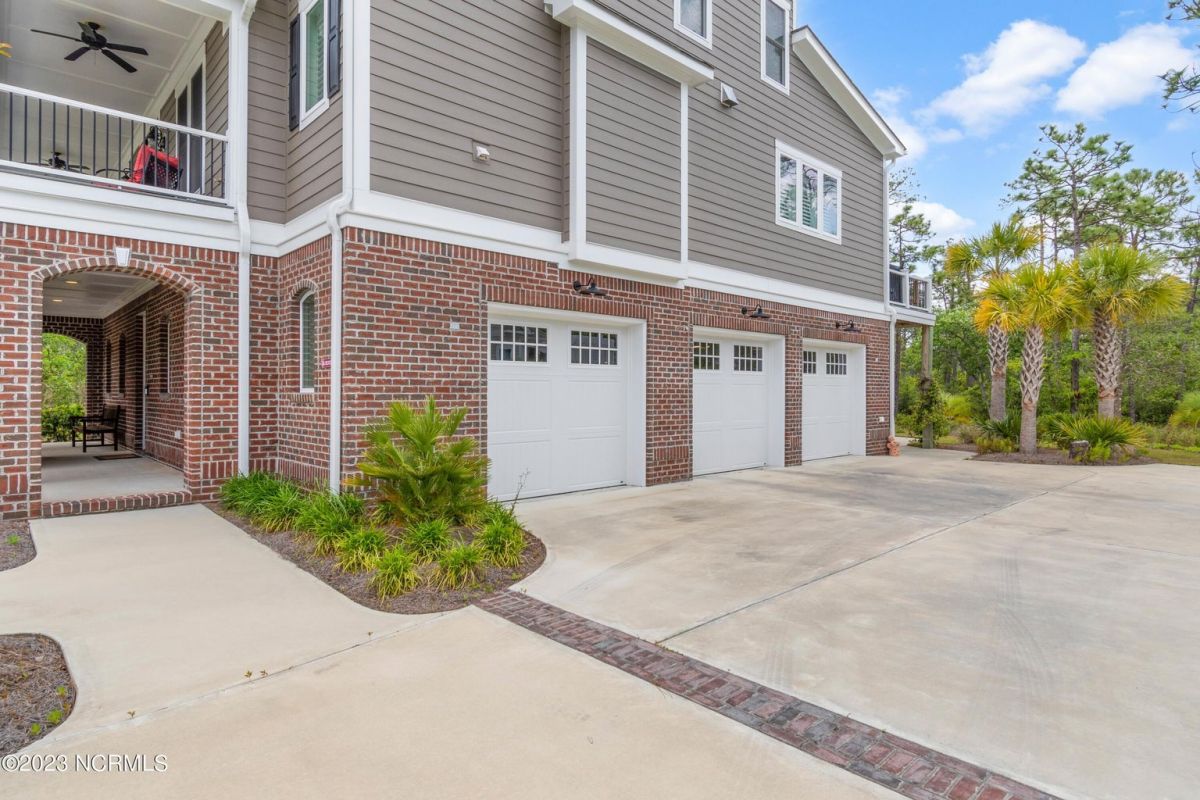 2568 Shellbark Court