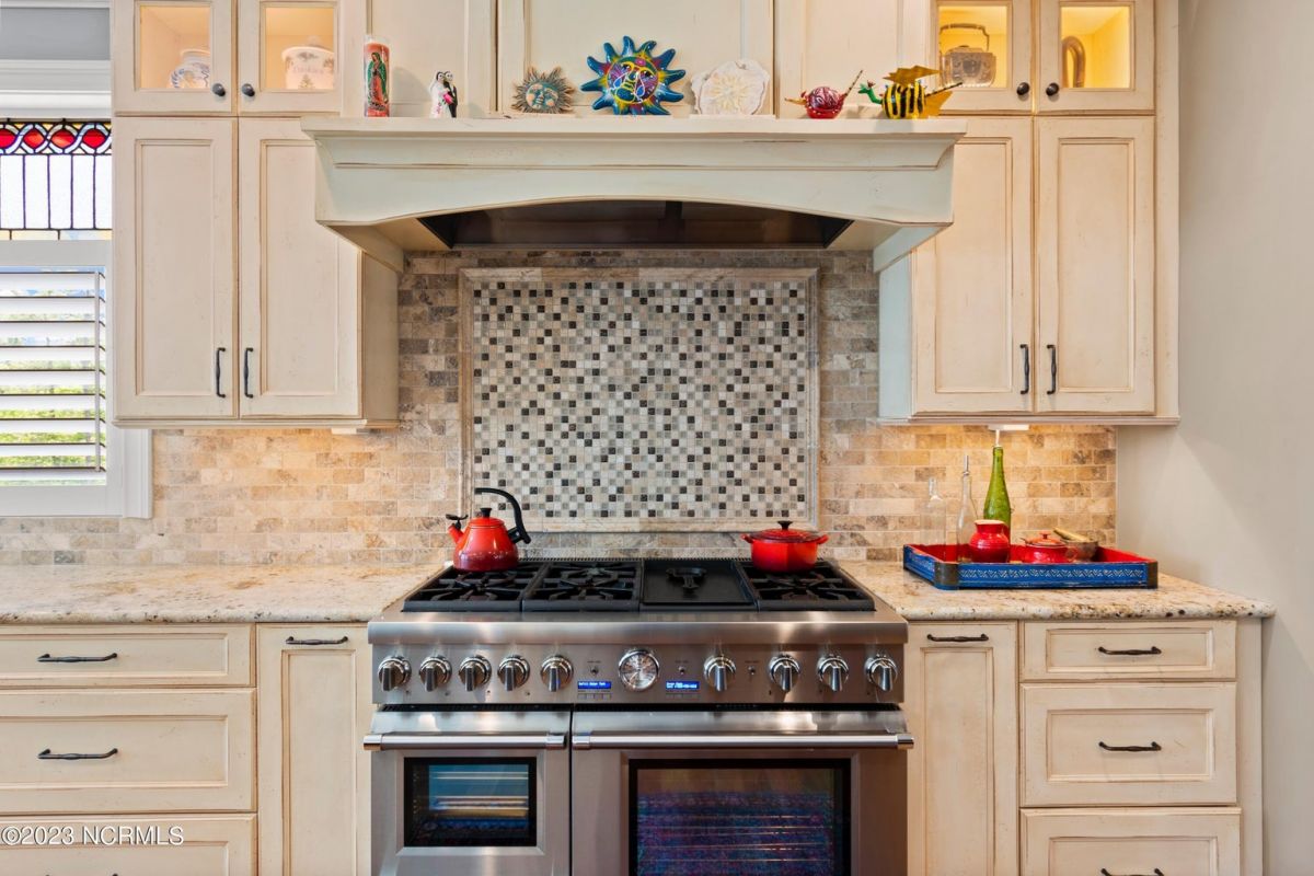 2568 Shellbark Court