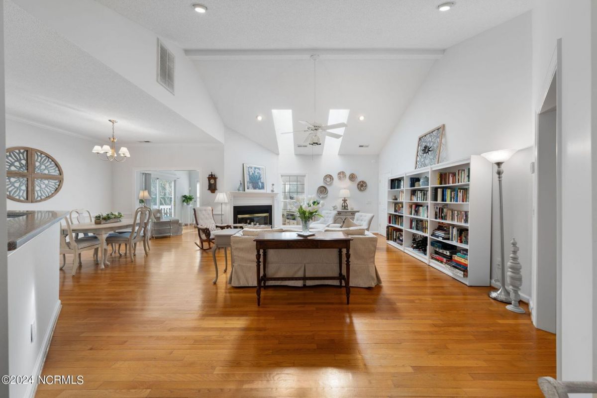 4158 Sheffield Place