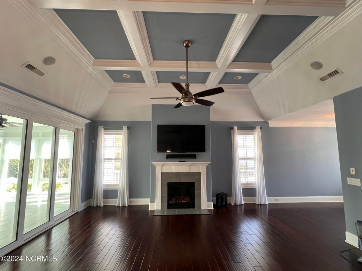 1245 Cross Water Circle