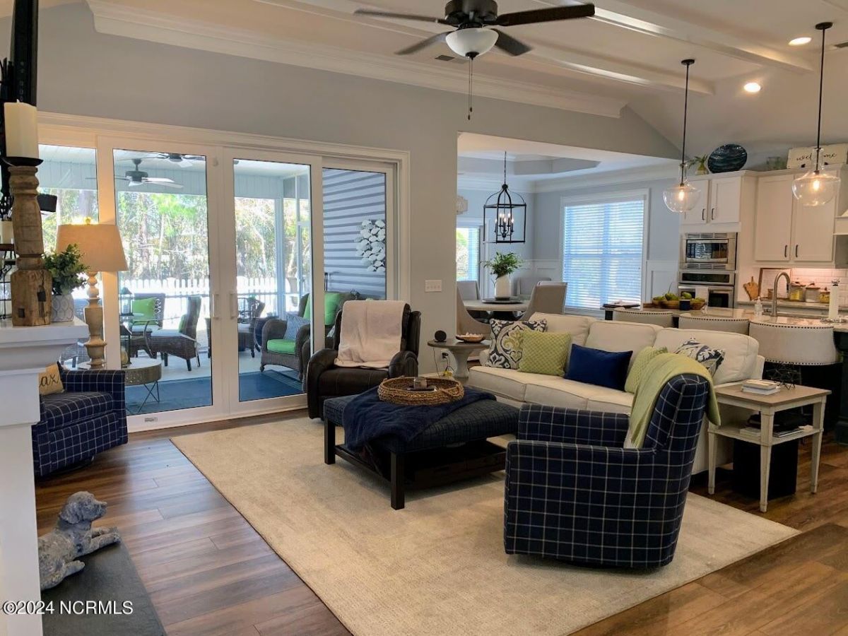 7087 Bonaventure Street